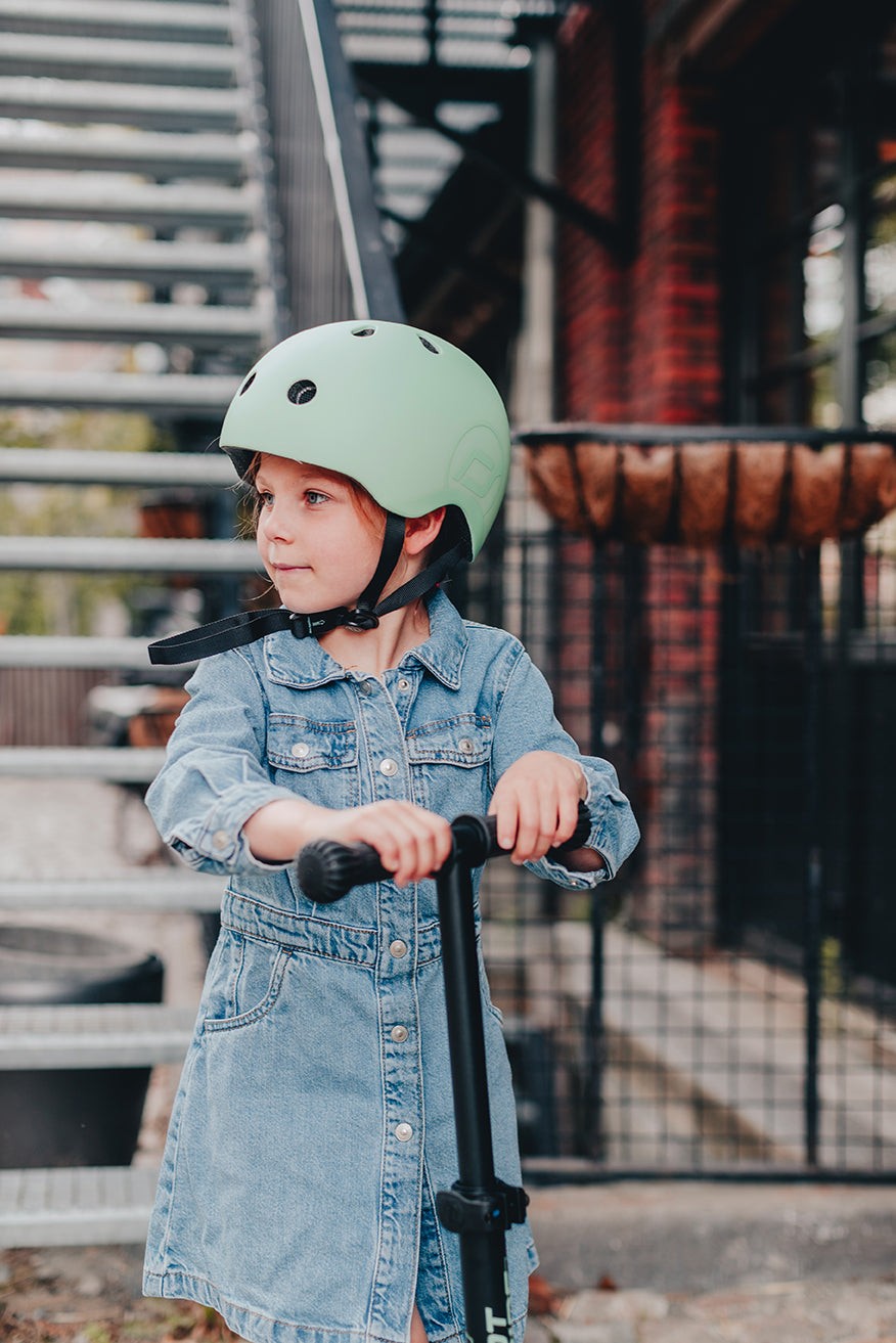 Scoot and Ride Helm S-M