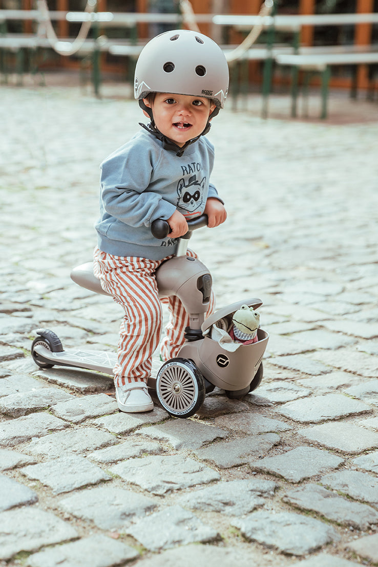 Scoot and Ride Highwaykick 1 Lifestyle