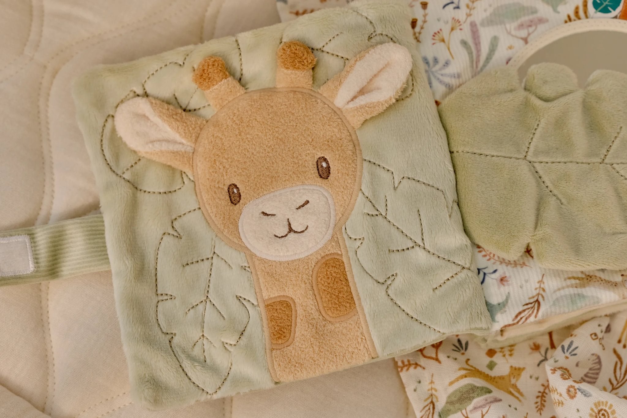 Little Dutch Stoffbuch "Safari Friends"