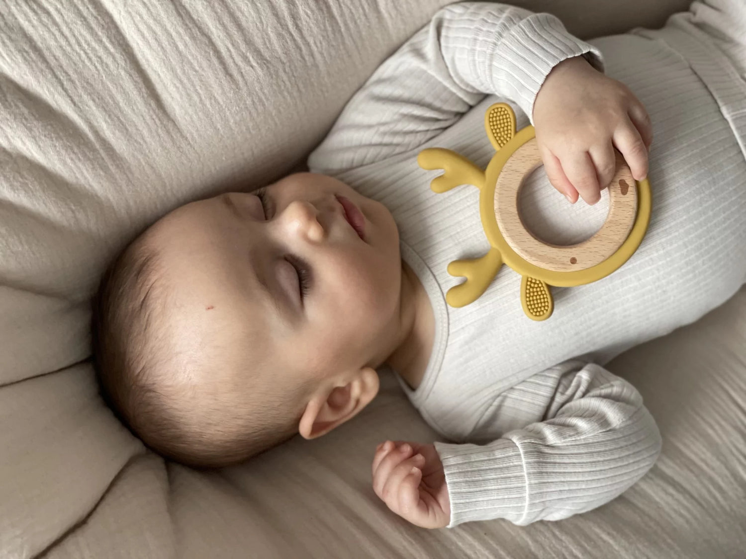 Schlafregression bewältigen: 10 sanfte Tipps für Eltern [Leitfaden]