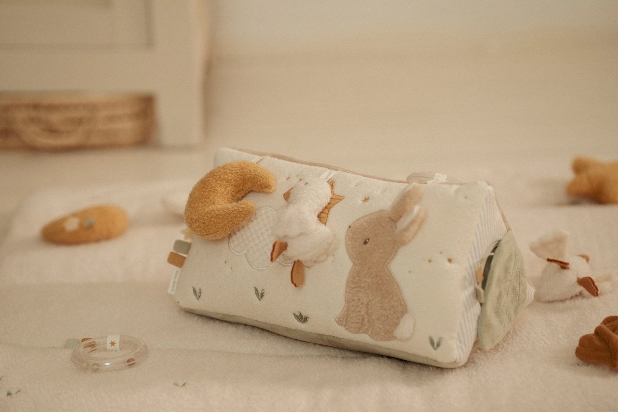 Little Dutch Aktivitäten- Dreieck "Newborn"