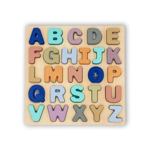 Holzpuzzle mit Buchstaben